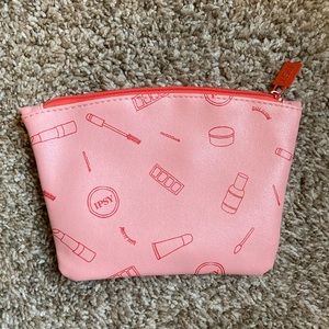 👛 NWOT Ipsy Makeup Bag